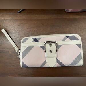 Authentic Preloved Burberry Wallet/Wristlet / Blue Label